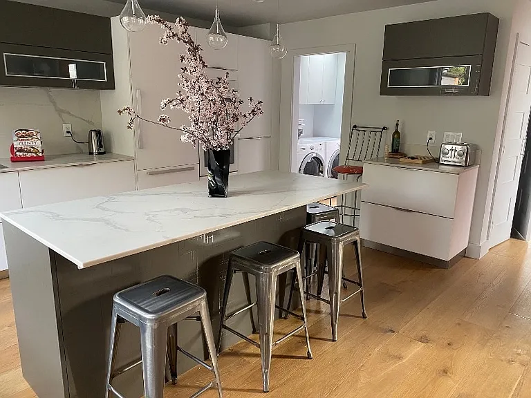 Breakfast Bar