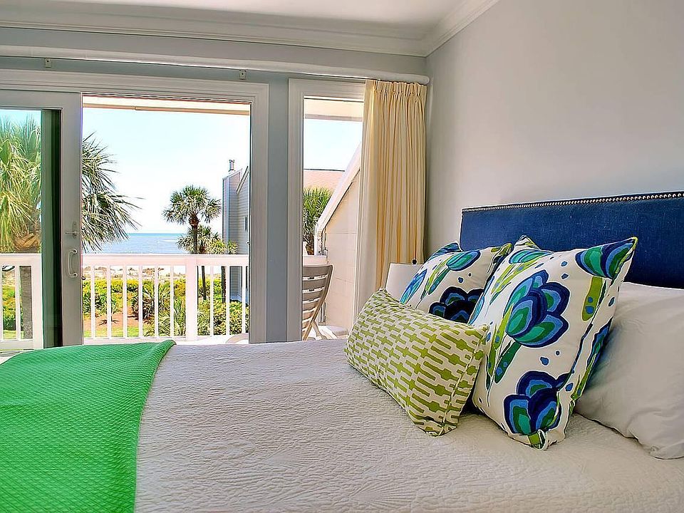 1st image of 27 Beach Club Villas Ct