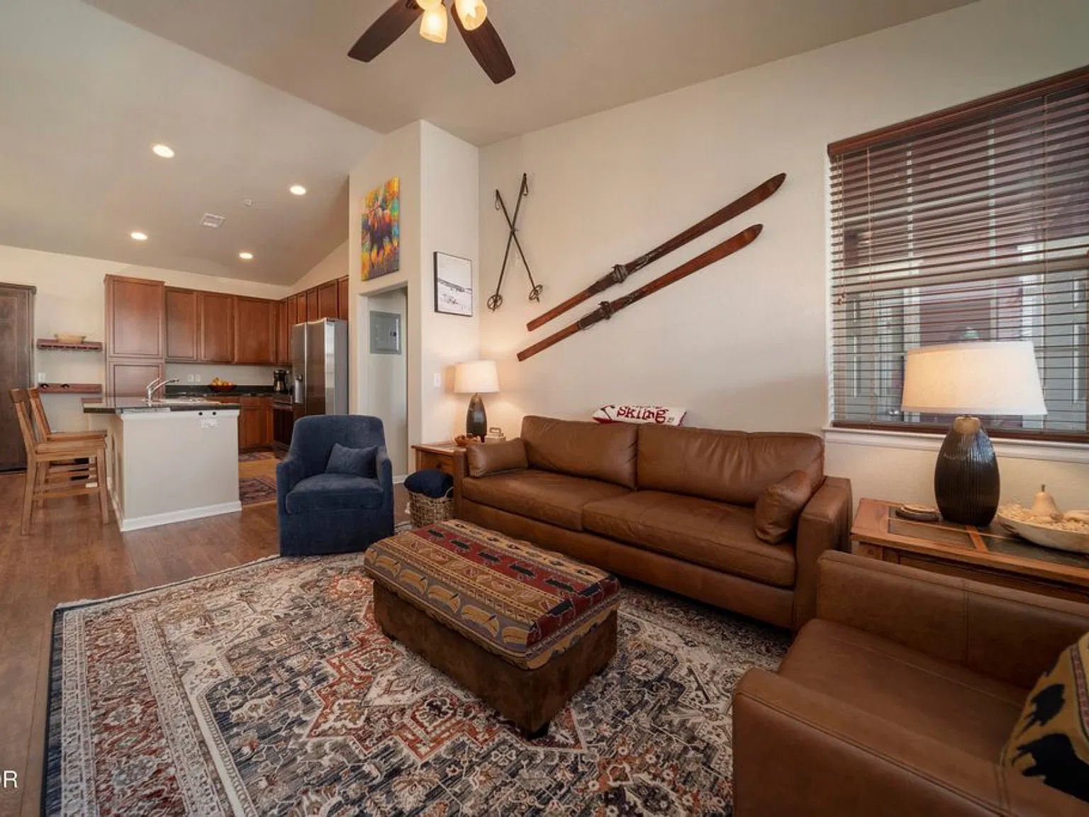 2 bed, 1024 sqft, $2,750 — Photo 3