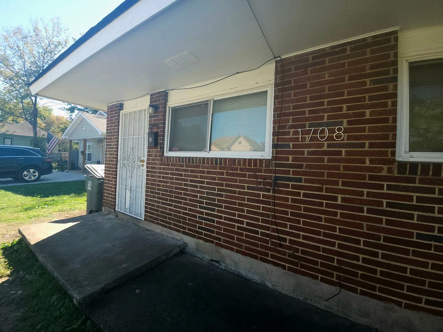 1708 Walker Ave — Photo 2