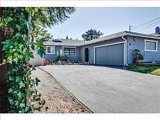 3rd image of 106 Sierra Vista Dr