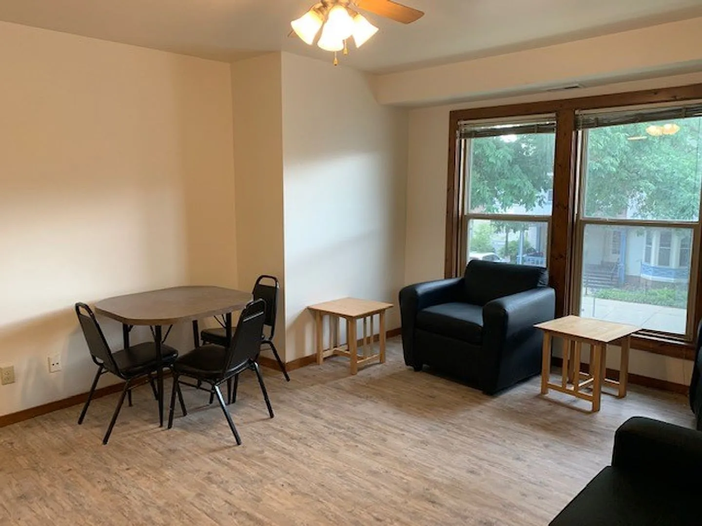 151W — Photo 4