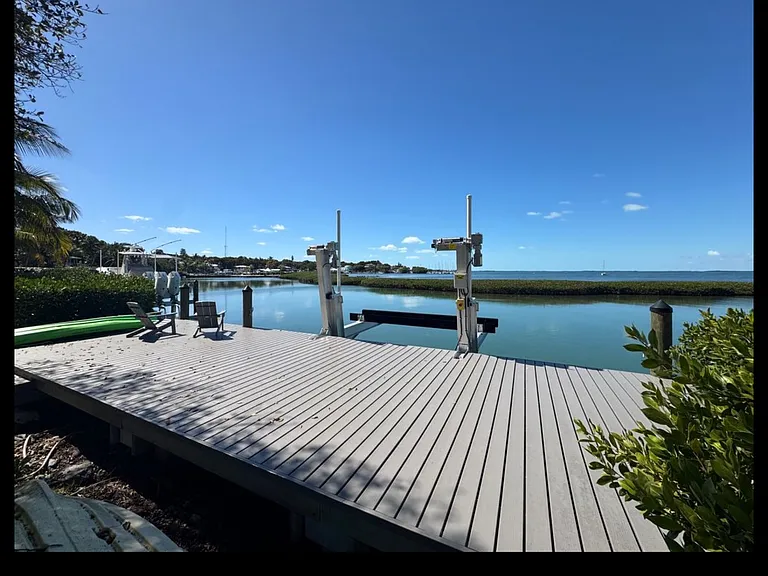 120 E Shore Dr — Photo 23