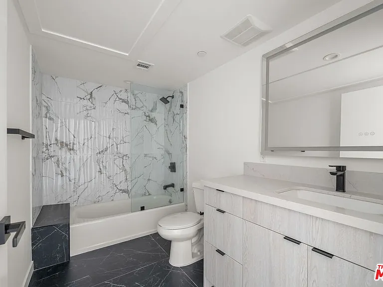 3755 S Canfield Ave #202 — Photo 32