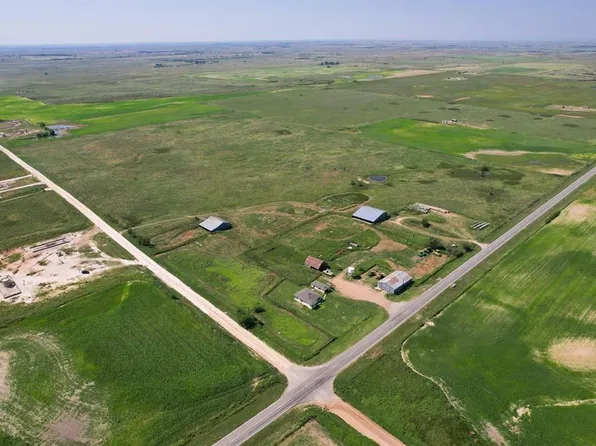 1 N High Way #46, Laverne, OK 73848