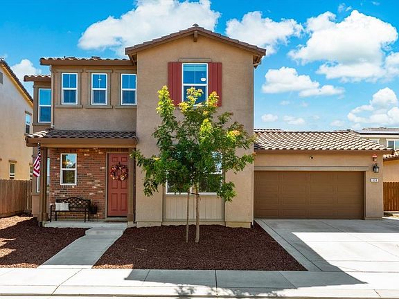 5th image of 824 Tulip Street