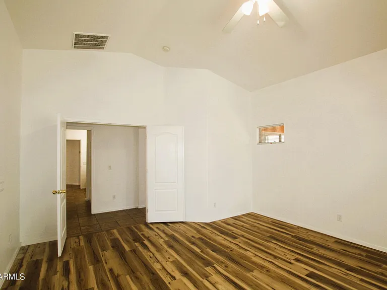 25735 W Elwood St — Photo 27