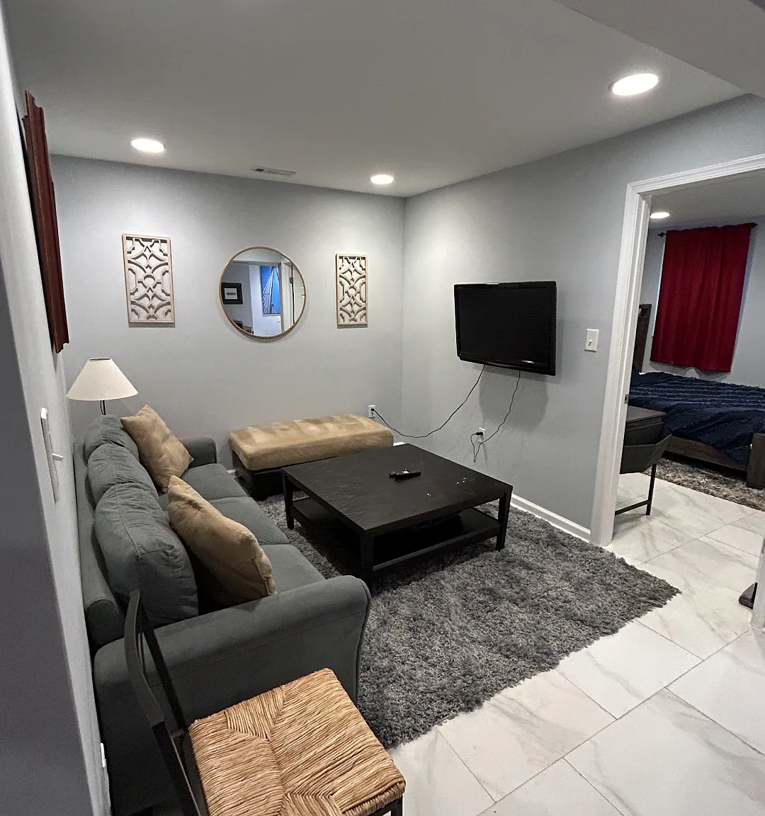 805 N Barton St — Photo 4