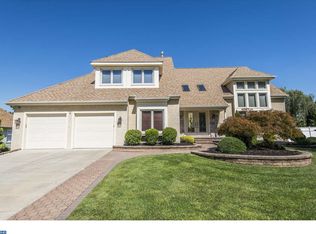 8 Alexandria Dr, Sewell, NJ 08080
