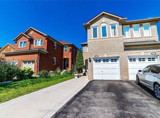 65 Mount Ranier Cres, Brampton, ON L6R 2L1