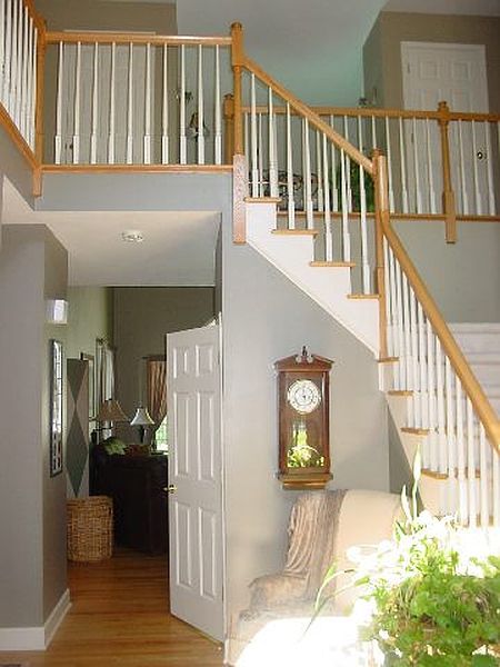 3rd image of 405 ELIZABETH Court