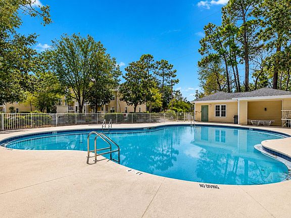 5th image of 200 Sandestin Ln APT 909