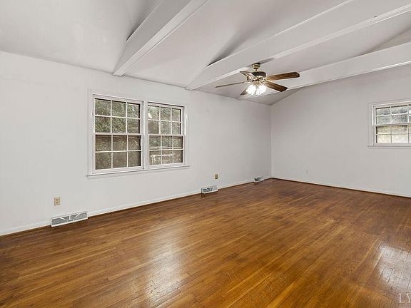 4th image of 1402 Nelson Dr