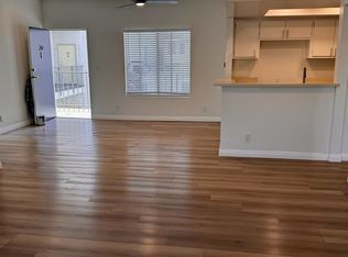 15215 Dickens St #204, Sherman Oaks, CA 91403