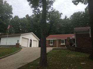 47 Pine Grove Dr, Nelsonville, OH 45764
