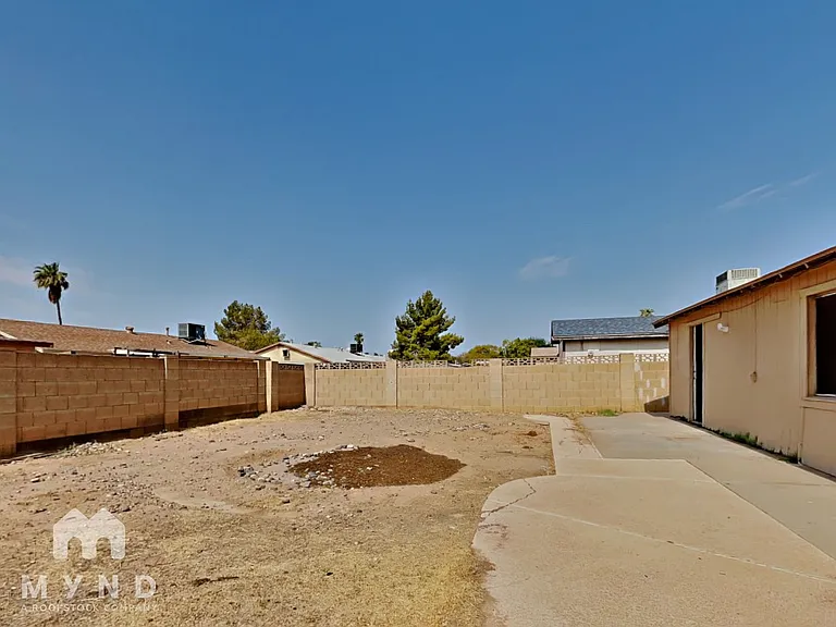 6033 W Vernon Ave — Photo 23