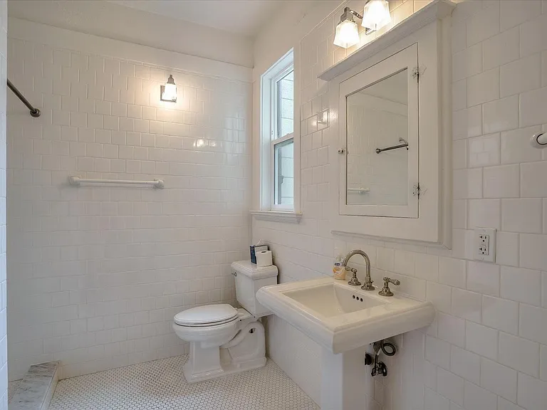 1387 Grove Street — Photo 7