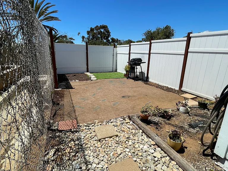 2347 Pio Pico Dr — Photo 12