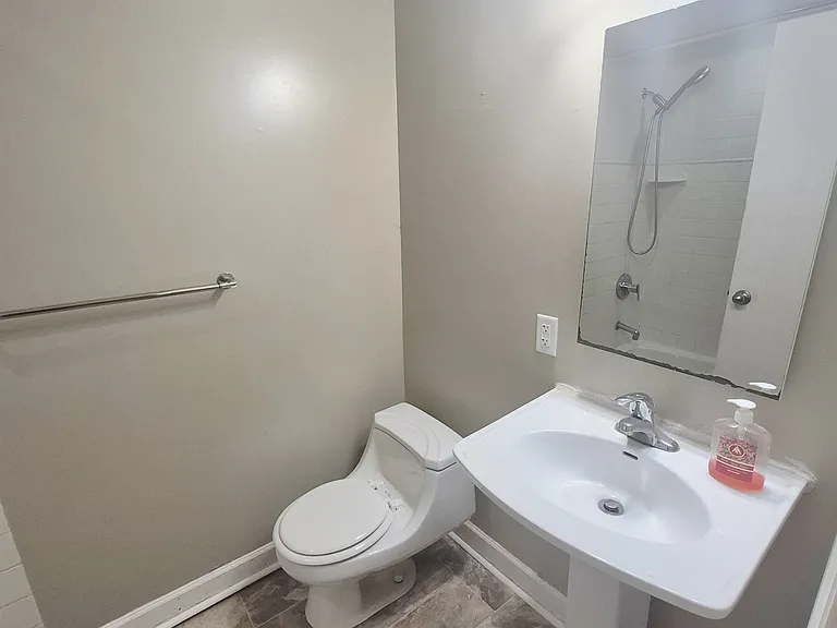 2404 Barracks Ct #1 — Photo 11