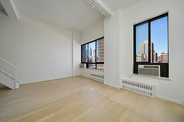 Rented by Julien Aractingi, LREB