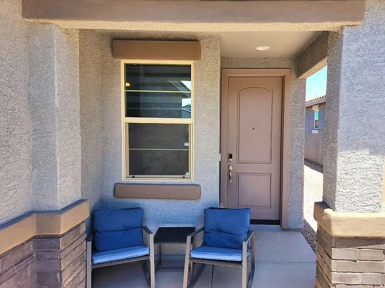 10668 W Dickerson Dr — Photo 2