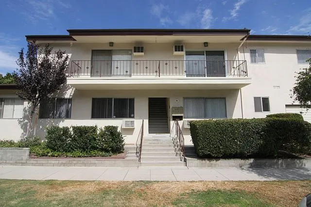 702 E Palm Ave #C — Photo 10
