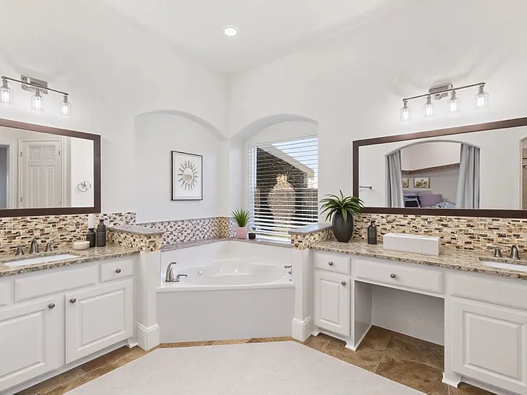 1920 Sandstone Dr — Photo 11