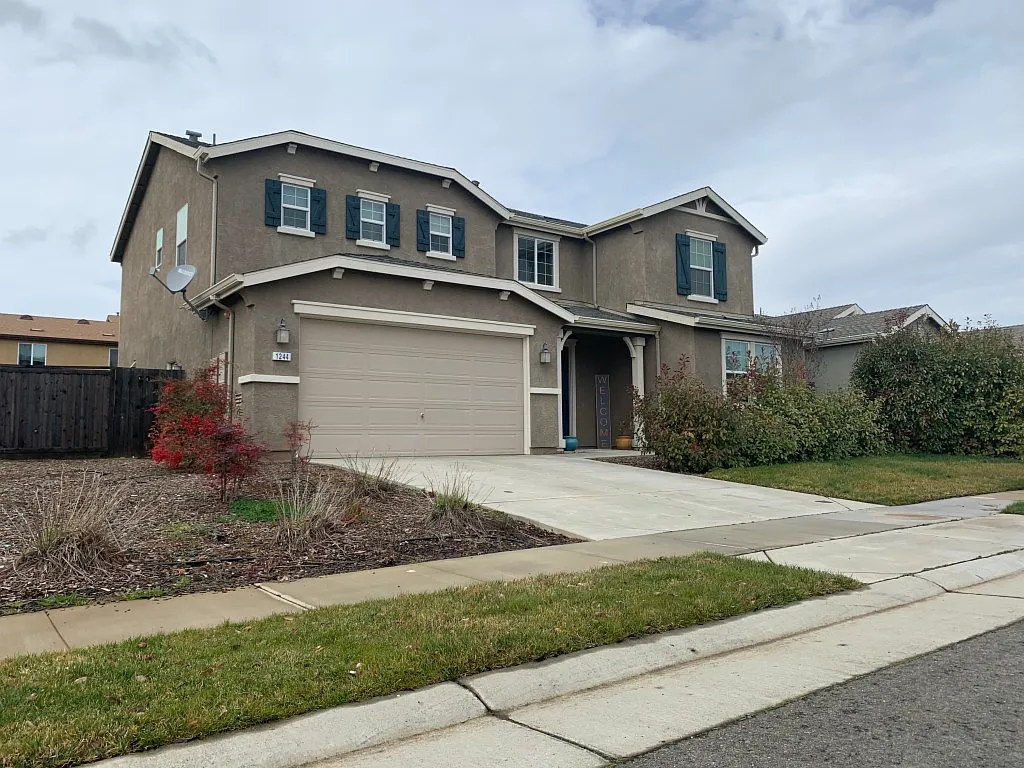 1244 Tamarisk Dr photo 1