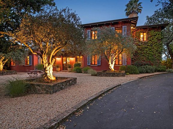 2nd image of 4296 Savannah Trail