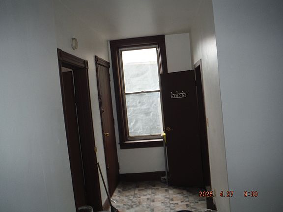 4th image of 53 Saint Pauls Ave