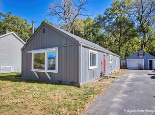 3012 Oakwood Ave, Johnsburg, IL 60051