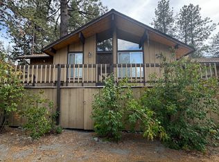 5747 Lodgepole Dr, Wrightwood, CA 92397