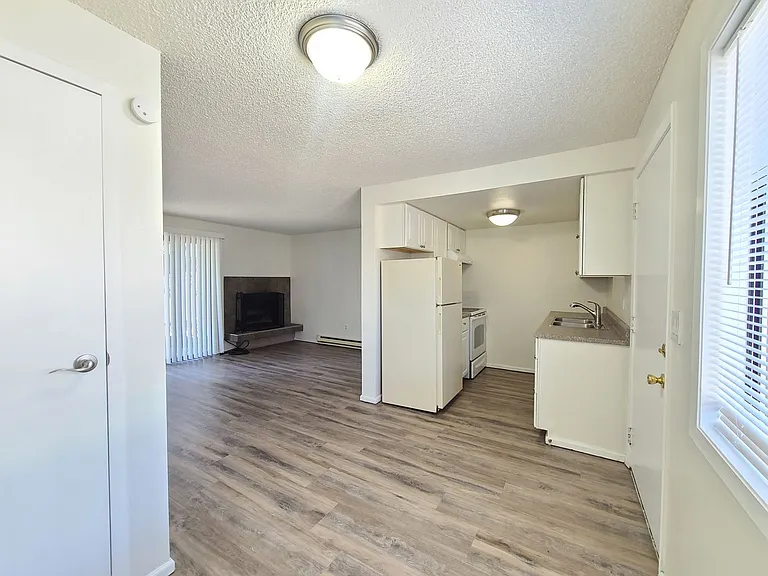 2121 E Upriver Dr #58 — Photo 7