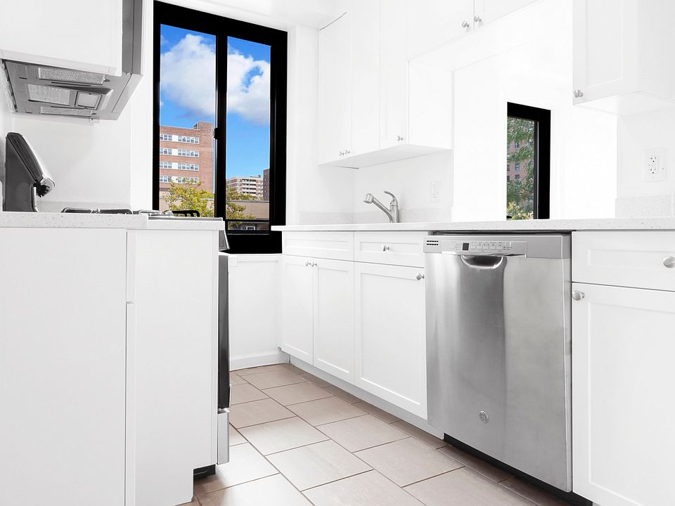 1st image of 40 W 135th St APT 6E