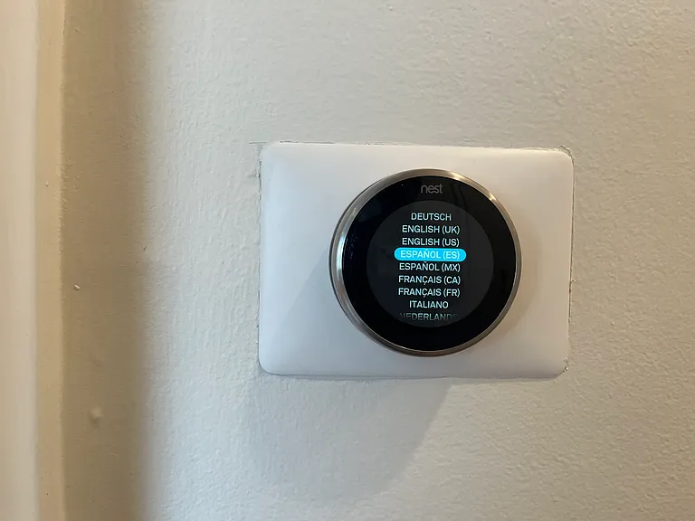 Newly installed fully electric modern A/C throughout the unit