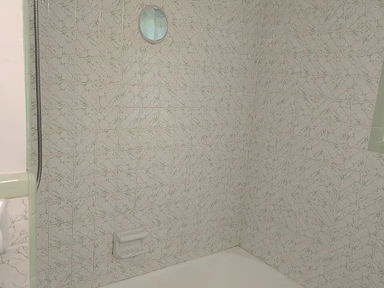 610 W Charlton St — Photo 36