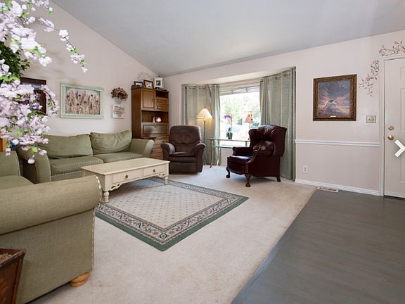 Living Rm-Refinished wood 