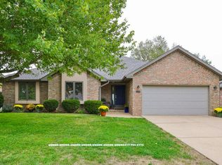 3746 S Lexus Ave, Springfield, MO 65807