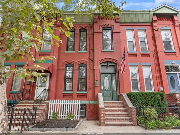 224 Ege Avenue image 1 of 30
