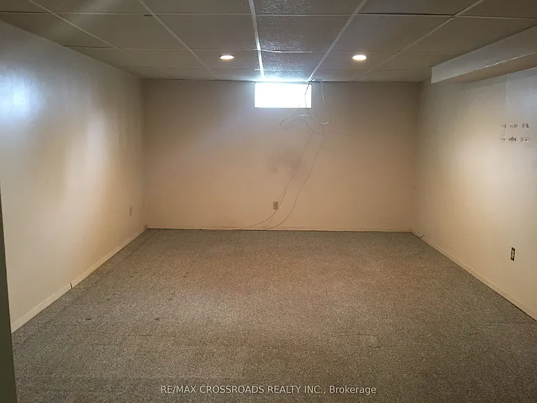 11 Lawnhurst Dr — Photo 8