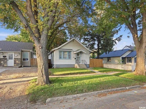 115 Ash STREET E, Saskatoon, SK S7J 0J7