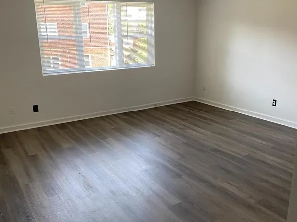 6174 Greenwood Dr APT 201, Falls Church, VA 22044