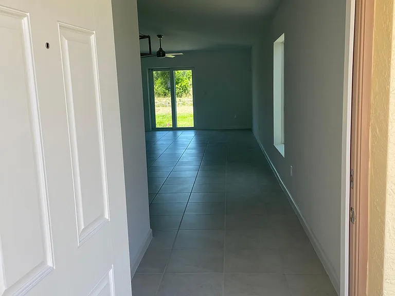 749 Worlington Ln — Photo 10