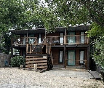 1st image of 513 E Ashby Pl #4