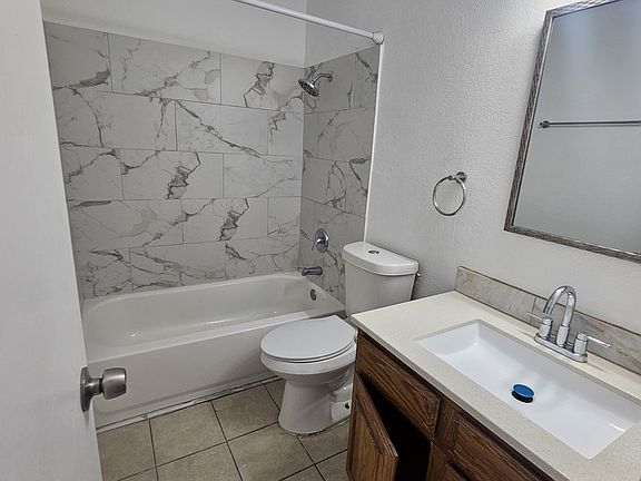 Upstairs Hall Bathroom