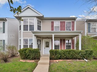 11 Harmony Ln, Romeoville, IL 60446