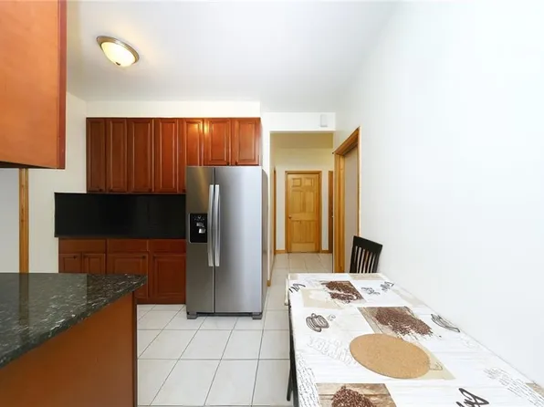 1152 64th Street image 6 of 32