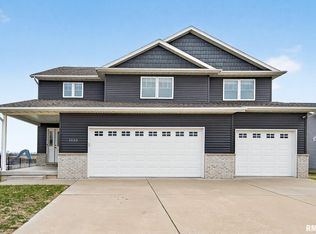 1520 W Harborway Dr, Chillicothe, IL 61523