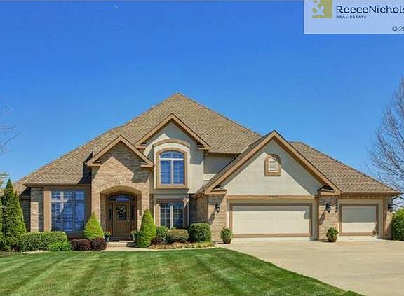 2nd image of 10023 Meadow Lake Cir