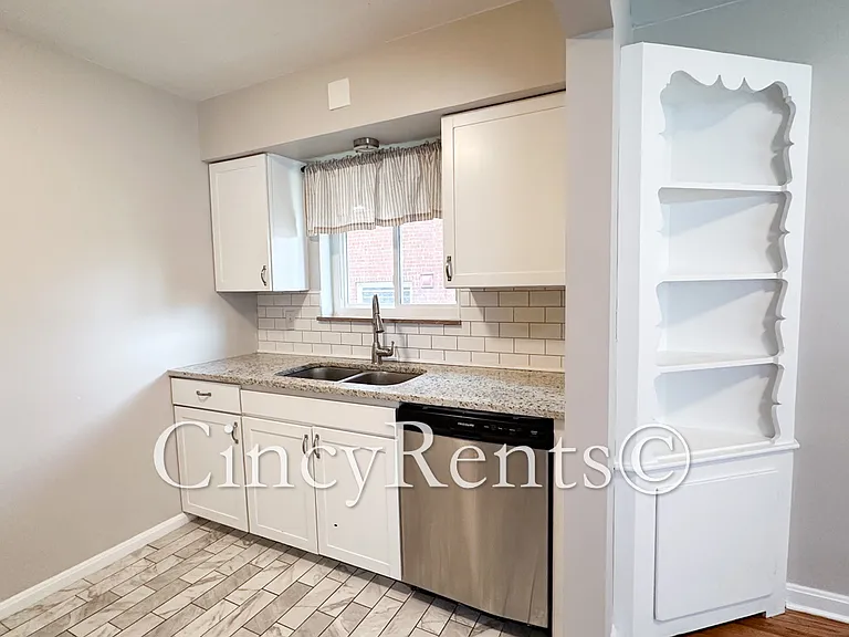 6275 Corbly Rd #2 — Photo 8